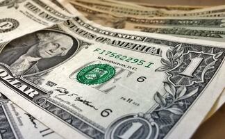 ¿Quiénes reciben el cheque de estímulo económico de EU y cuánto reciben?