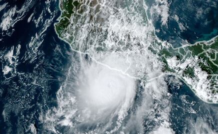Otis podría convertirse en un huracán “catastrófico” tras fortalecerse a categoría 4