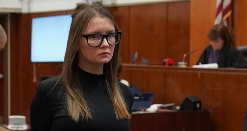 La falsa heredera rusa que engañó a NY estará en prisión al menos por 4 años