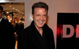 Luis Miguel reaparece en París con varios kilos menos antes de iniciar su tour