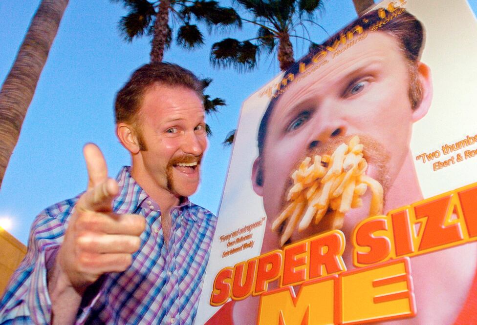 El director Morgan Spurlock, que comió McDonald's por un mes, muere de cáncer con 53 años. (Foto AP/Mark J. Terrill)
