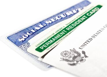 Entérate. Así afectaría la petición de seguro médico a solicitantes de Green Card