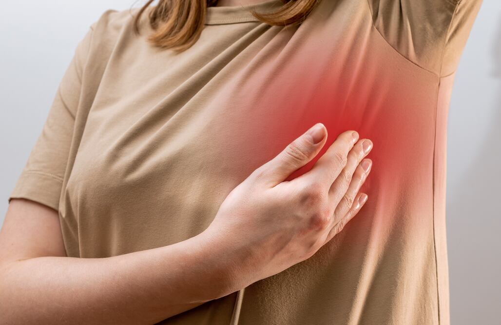 Cáncer de Mama/ iStock/valiantsin suprunovich