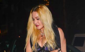 Madonna destila glamour con vestido traslúcido por calles de Nueva York