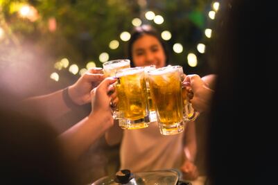 Día Internacional de la Cerveza. ¿Qué tan sana es para el corazón esta bebida, según Harvard?