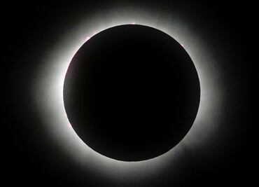 Eclipse Solar Total. La oscuridad total llega a Texas