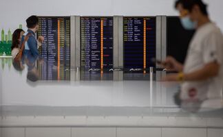 EU planea pasaporte de vacunación para viajes internacionales