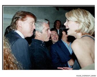 Salen a la luz nuevas fotos de Epstein con Trump y Bill Clinton; demócratas señalan vínculos inquietantes