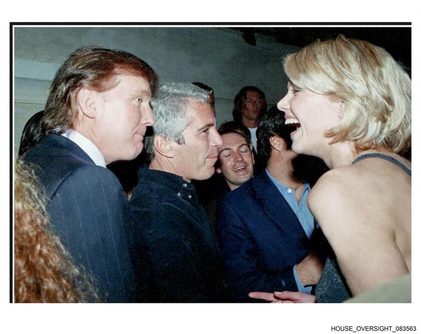 Salen a la luz nuevas fotos de Epstein con Trump y Bill Clinton; demócratas señalan vínculos inquietantes. Foto: HANDOUT / House Oversight Democrats / AFP) / RESTRICTED TO EDITORIAL USE - MANDATORY CREDIT "AFP PHOTO / HOUSE OVERSIGHT COMMITTEE DEMOCRATS / HANDOUT