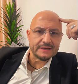 John Milton, el hipnotista, asaltado con rifles en Sinaloa: le roban su camioneta Cadillac, pero la recupera horas después