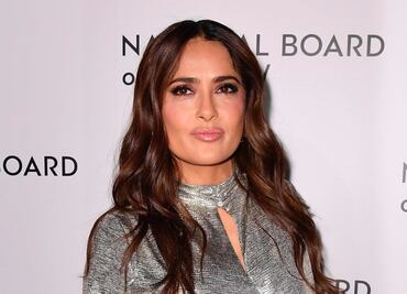 Salma Hayek impacta con belleza sin maquillaje