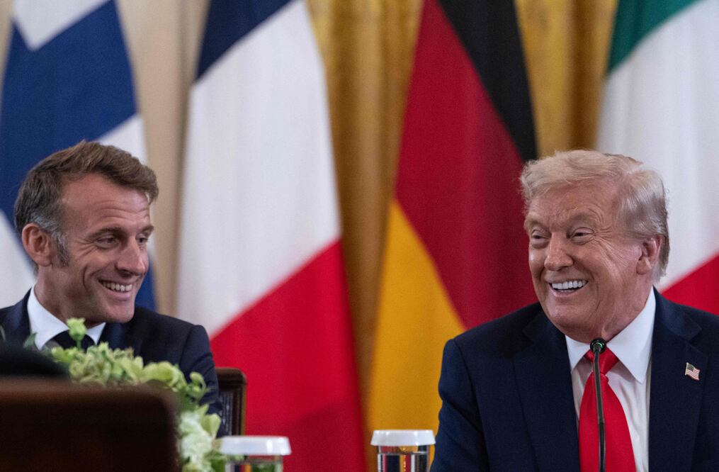 Micrófono abierto capta lo que Trump le confesó a Macron sobre Putin y Ucrania(Photo by ANDREW CABALLERO-REYNOLDS / AFP)