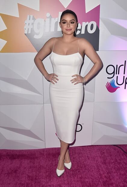 Ariel Winter luce figura curvilínea en vestido de tubo