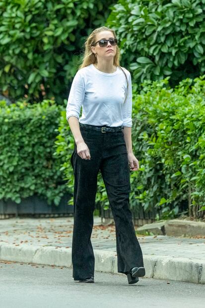 Amber Heard luce elegante y glamorosa con look braless en paseo por Madrid. Foto: The Grosby Group