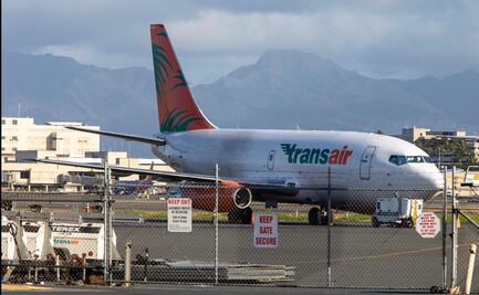 Boeing de carga realiza amaraje forzoso en Honolulu