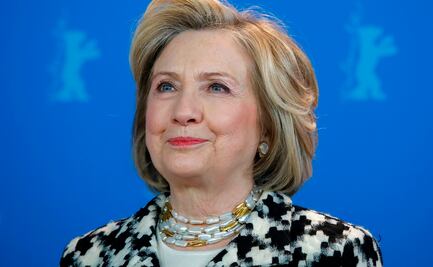 Hillary Clinton lanza podcast sobre fe, liderazgo y 'grandes temas'