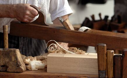 ¡Atención, carpinteros! Ofrecen trabajo en Disneyland con salario de $740 por hora