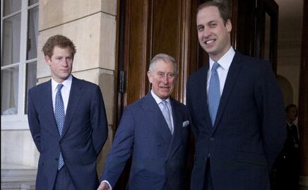 Príncipe Harry lanza propuesta de paz para reconciliarse con William y el rey Carlos antes de caer en bancarrota