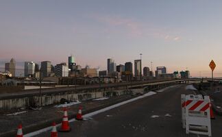 Familia de Houston muere intoxicada por gas de su auto tras apagón