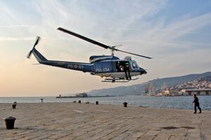 Multimillonario desaparece en naufragio de superyate en Italia