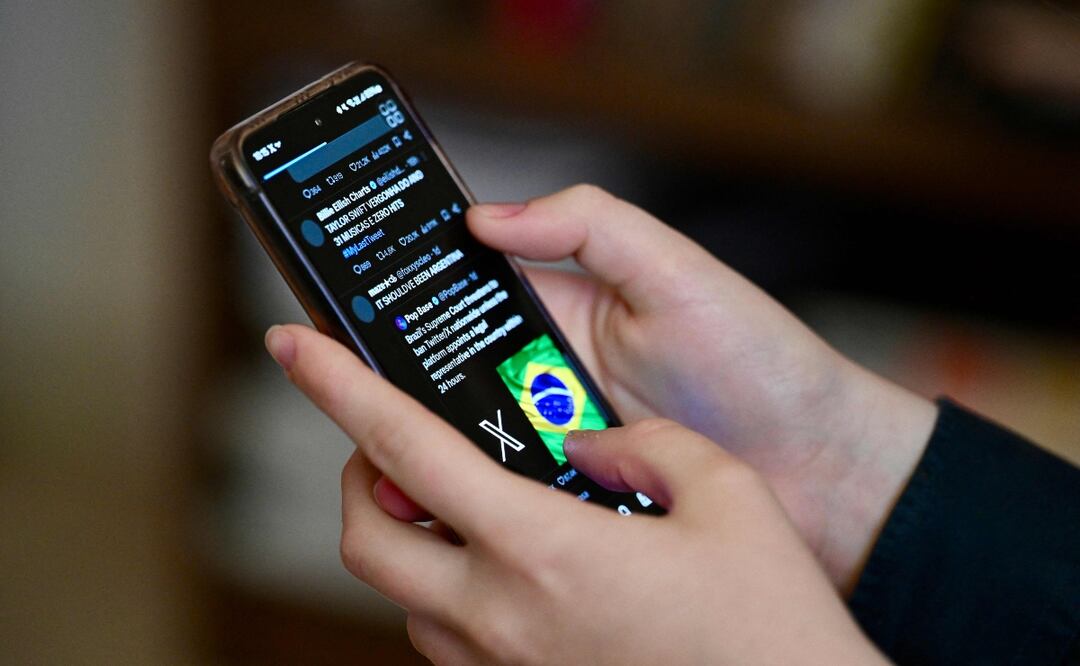 Red social X acata orden judicial y deja de funcionar de nuevo en Brasil. Foto: AFP