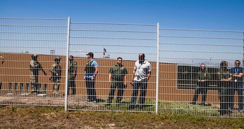 Juez bloquea la última restricción al asilo impuesta por Trump