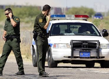 EU deporta a migrante que fue empujada por 'coyotes' en muro fronterizo: "lastimada, pero inadmisible", dice
