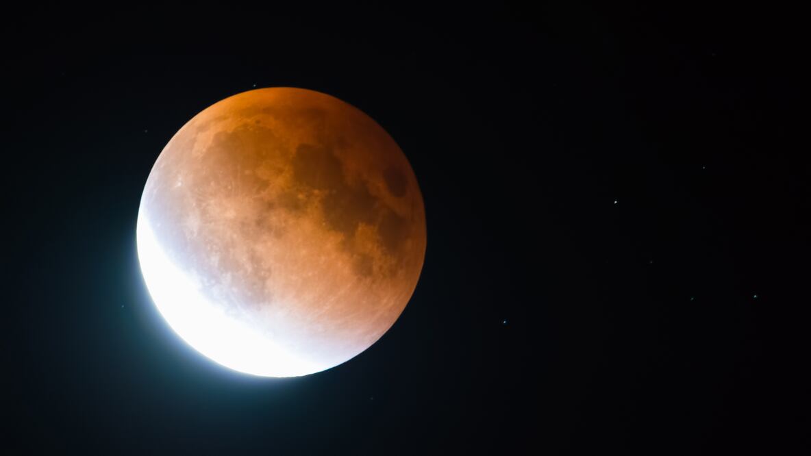 Luna de la Muerte: ¿Qué es y cuándo ocurrirá el eclipse penumbral de marzo 2024? iStock/BobGrif