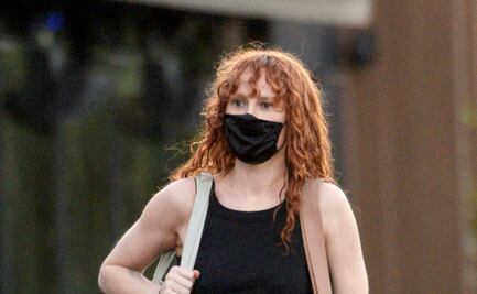 Hija de Demi Moore luce abdomen plano con top y leggings en LA