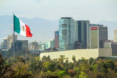 Vientos y tolvaneras para CDMX y Edomex por entrada de frente frío 42 a México