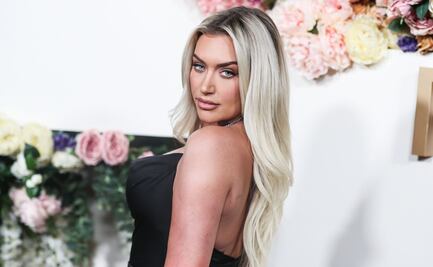 Anastasia Karanikolaou impacta con vestido transparente para colección 