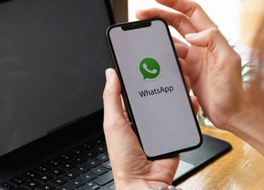 ¿Cómo poner contraseña a WhatsApp para que nadie vea los mensajes?
