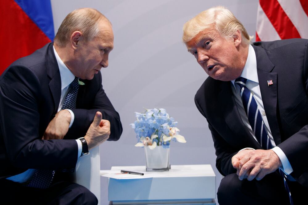 Trump advierte a Putin: “Habrá consecuencias muy graves” si no detiene la guerra en Ucrania (AP Photo/Evan Vucci, File)