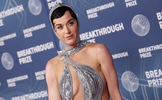 Katy Perry y el espectacular vestido de escote cut out con el que brilló a sus 40 años