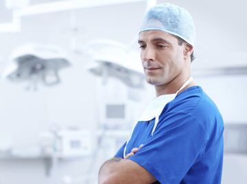 ¿Cuánto gana por hora un médico general en Estados Unidos?