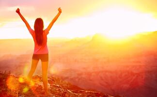 Cómo cumplir tus propósitos de Año Nuevo, según la Universidad de Harvard