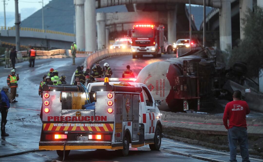 Sube a 20 el número de muertos por explosión de pipa de gas en Iztapalapa EFE/ Mario Guzmán