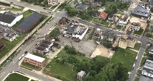 Video. Violento tornado deja 3 muertos en zona de Missouri