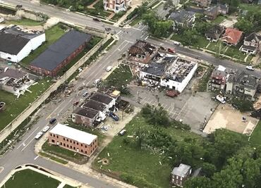 Video. Violento tornado deja 3 muertos en zona de Missouri
