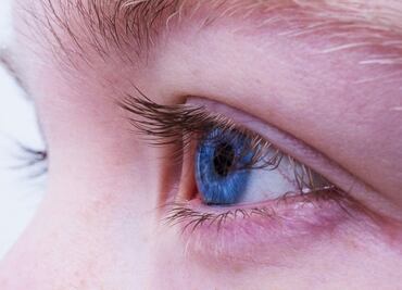 5 hechos científicos sobre los ojos azules